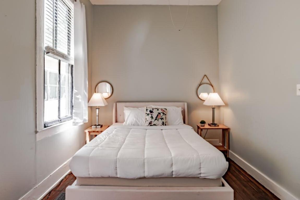 Mins From Downtown & Dining, Dauphin Darling 2 Apartment โมบิล ภายนอก รูปภาพ