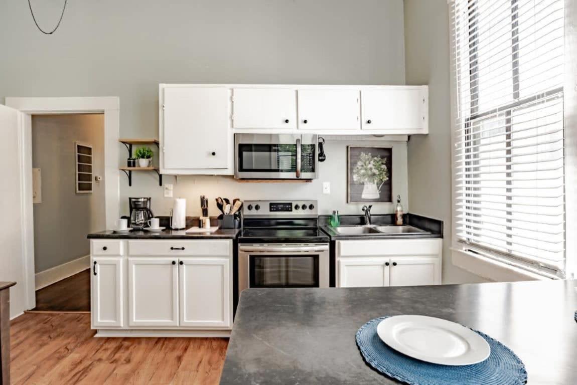 Mins From Downtown & Dining, Dauphin Darling 2 Apartment โมบิล ภายนอก รูปภาพ