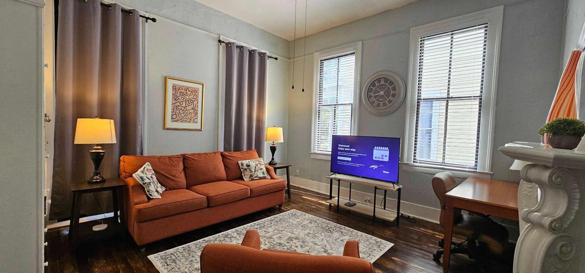 Mins From Downtown & Dining, Dauphin Darling 2 Apartment โมบิล ภายนอก รูปภาพ