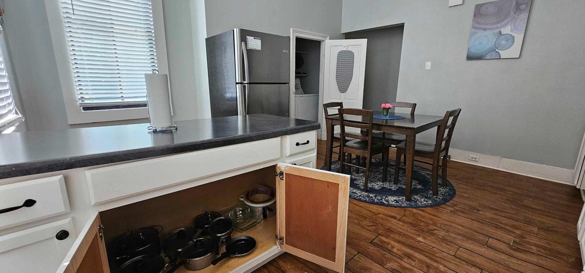 Mins From Downtown & Dining, Dauphin Darling 2 Apartment โมบิล ภายนอก รูปภาพ